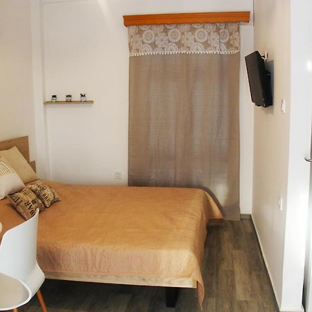 Fully Renovated Small & Cosy Studio Atenas Exterior foto